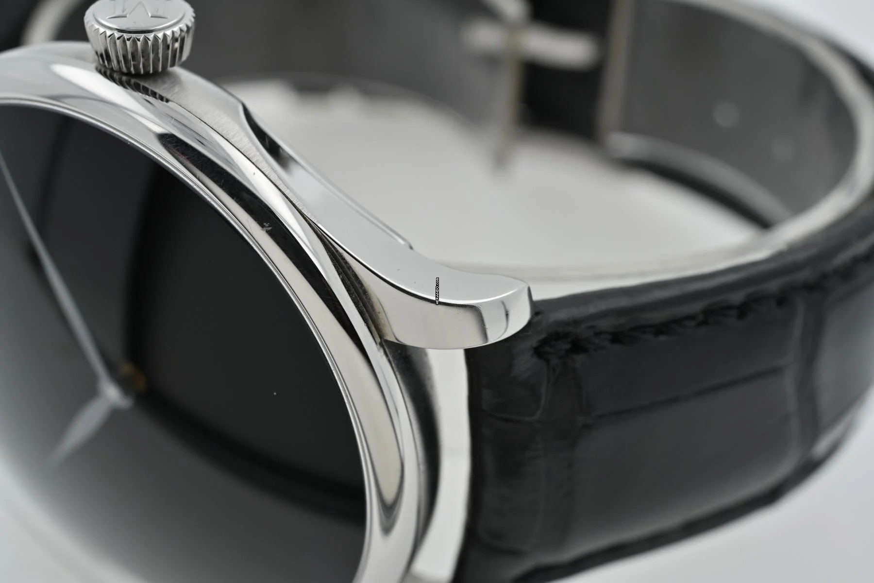 Thumbnail von H.Moser & Cie. Venturer XL Vantablack Special Edition 2327-1213