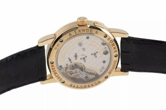 Thumbnail von A. Lange & Söhne Saxonia Großdatum 18K (0,750) Gold Handaufzug Ref. 105.022 B&P