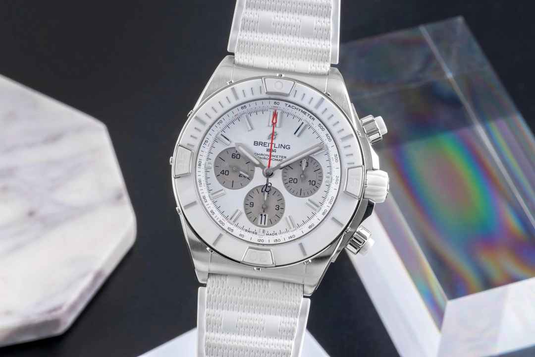  Breitling Superchronamat B01 44 Japan Edition Ref.AB0136A71A1S1 B&P 