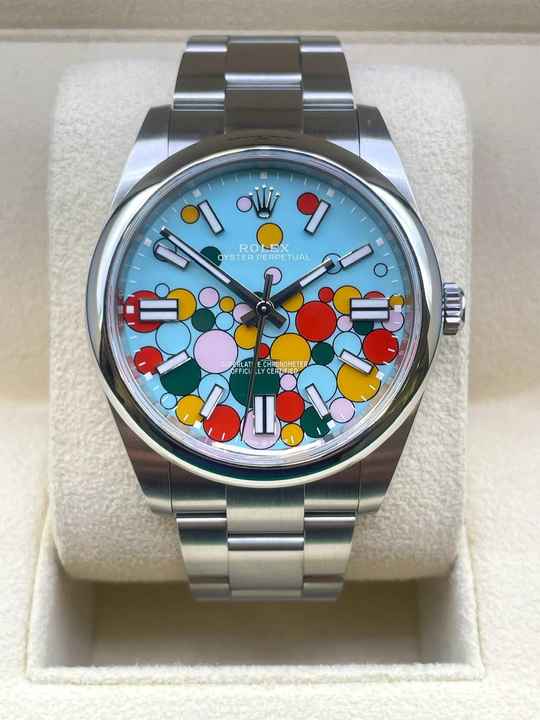  Rolex Oyster Perpetual 41 CELEBRATION (Discontinued) FULL SET WITH BOX AND PAPERS LIKE NEW year:2024 +white Tag 