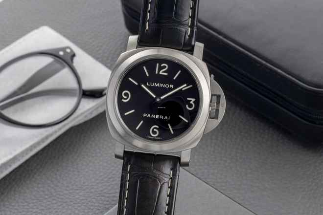  Panerai Luminor Base Titan Handaufzug Herrenuhr Ref. PAM00176 B&P 2014 