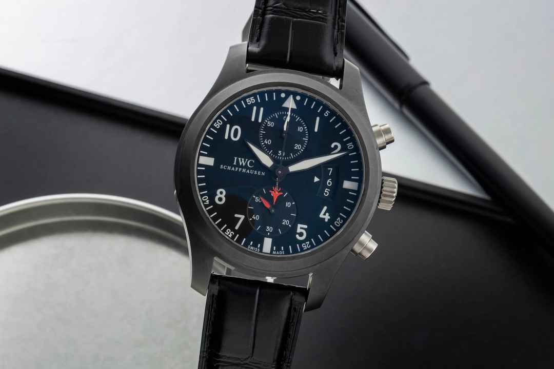  IWC Fliegeruhr Chronograph Top Gun Pilot Chronograph Top Gun Keramik Automatik Herrenuhr Ref. IW388001 B&P 