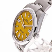 Thumbnail von Rolex Oyster Perpetual 41 Yellow – 124300 – like NEW – 2021 Full Set Lc100