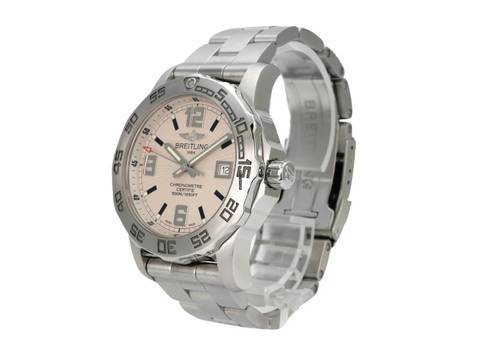  Breitling Colt 44 Ref. A7438710.G943.157A 