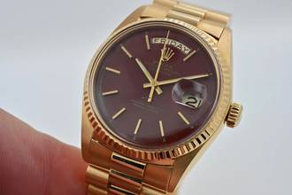 Thumbnail von Rolex Day-Date 36 Oyster Perpetual Day Date 18k Gold Stella Oxblood Red Dial Full Set LC USA