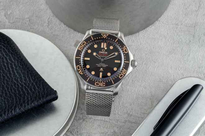 Omega Seamaster Diver 300 M James Bond 007 Titan Automatik 210.90.42.20.01.001 
