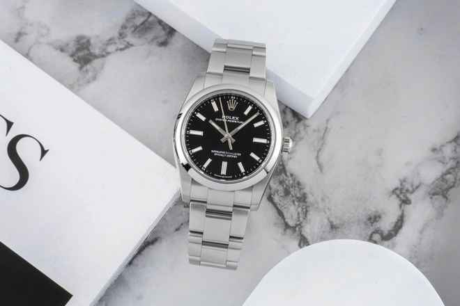  Rolex Oyster Perpetual 34 Black Dial Automatik Edelstahl Ref. 124200 B&P 2021 