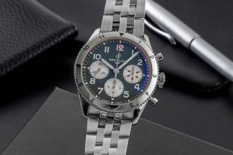 Thumbnail von Breitling Classic AVI Chronograph Curtiss Warhawk Ref. A233802A1L1A1 B&P 2025