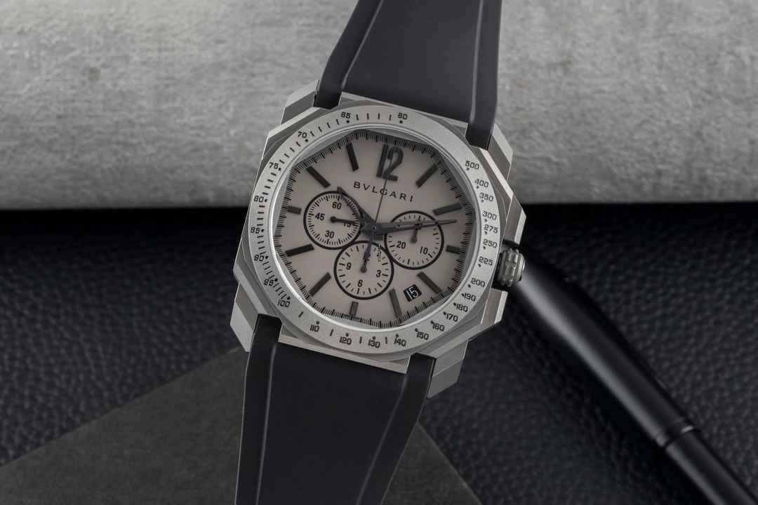  Bulgari Octo Velocissimo Chronograph Titan Automatik Herrenuhr Ref. 102859 B&P 