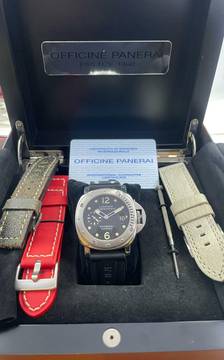  Panerai Luminor Submersible FULL SET with Box and Papers +3 Bands in Top Condition 