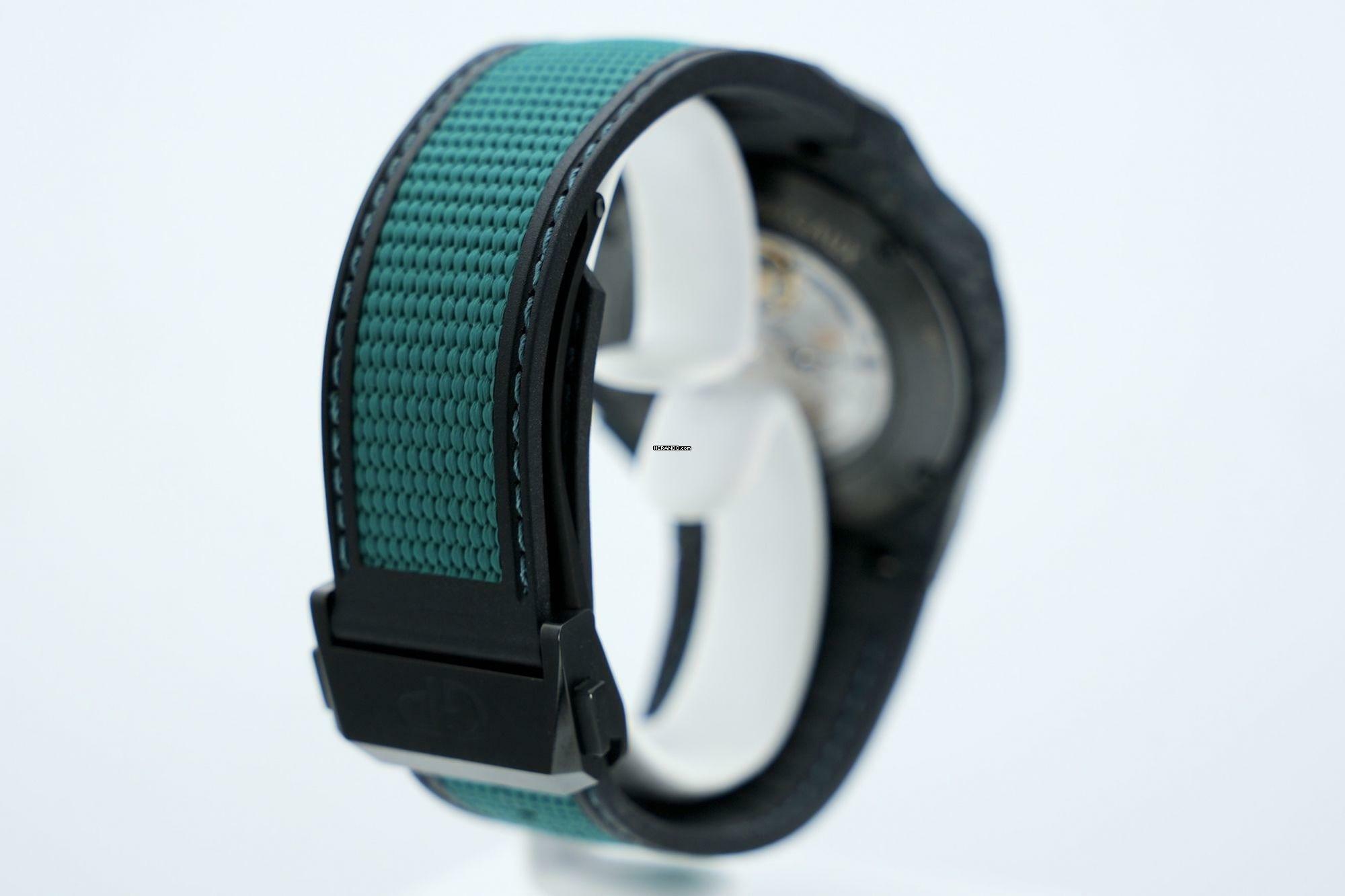 Thumbnail von Girard Perregaux Laureato Absolute Chronograph Aston Martin F1 Edition - Limited To 306 Pieces - Carbon Case - 24 Months Warranty 81060-41-3071-1CX