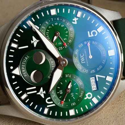  IWC Große Fliegeruhr Big Pilot's Watch Perpetual Calendar Green NEW FULL SET 