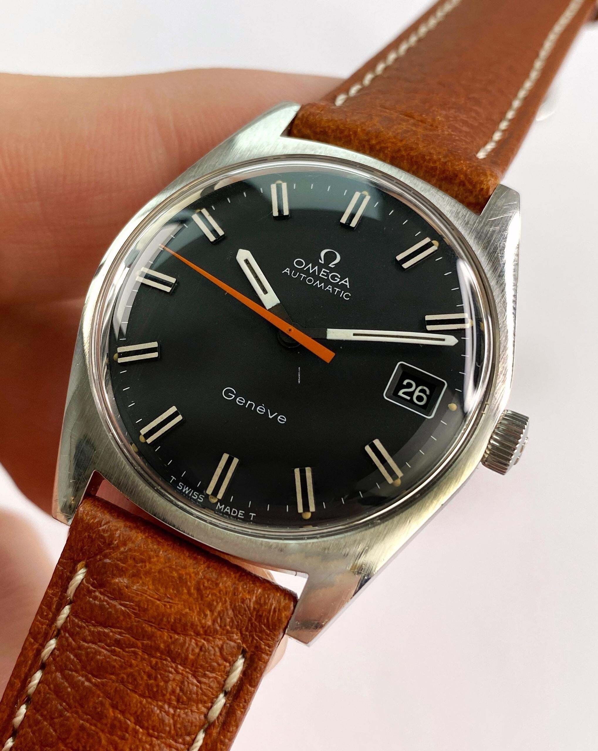 Omega Genève Serviced Geneve Vintage Automatic Automatik Black Dial Red Hand 166041 166041