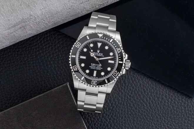  Rolex Submariner (No Date) Edelstahl Automatik Herrenuhr Ref. 124060 B&P 2021 