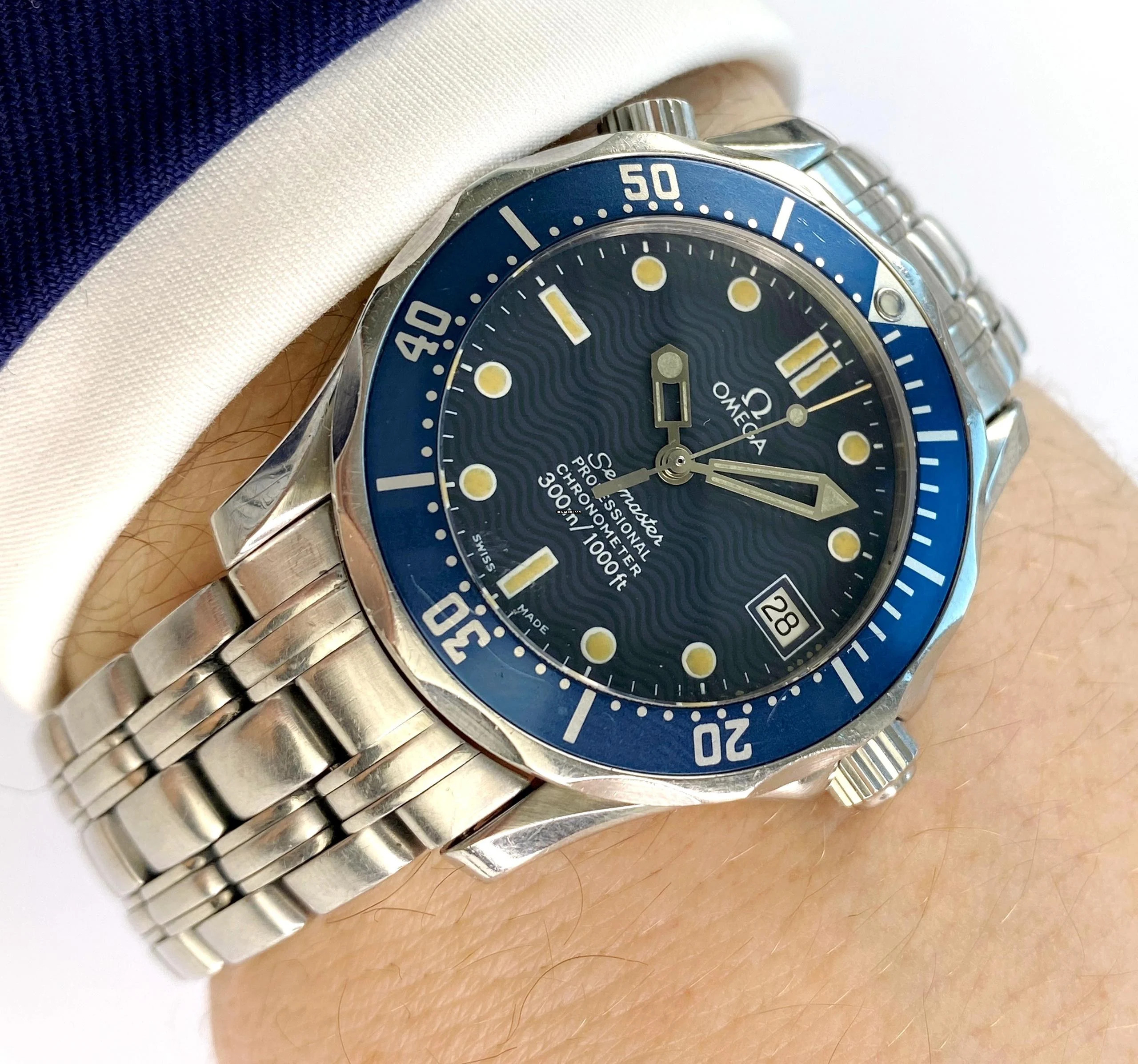 Omega Seamaster Diver 300 M PAPERS 36mm Vintage Automatic Professional James Bond 25518000 25518000