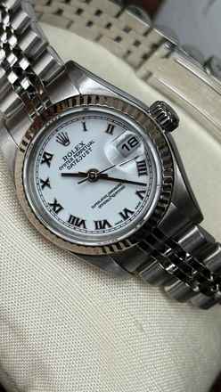  Rolex Lady-Datejust Top Condition white dial no holes 