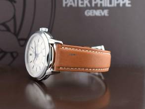 Thumbnail von Patek Philippe Calatrava Complicazioni Calatrava Calendario Settimanale New 2026