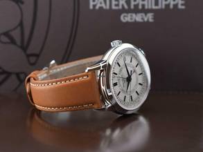 Thumbnail von Patek Philippe Calatrava Complicazioni Calatrava Calendario Settimanale New 2026