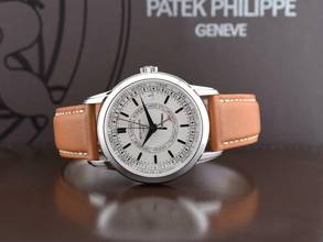 Thumbnail von Patek Philippe Calatrava Complicazioni Calatrava Calendario Settimanale New 2026