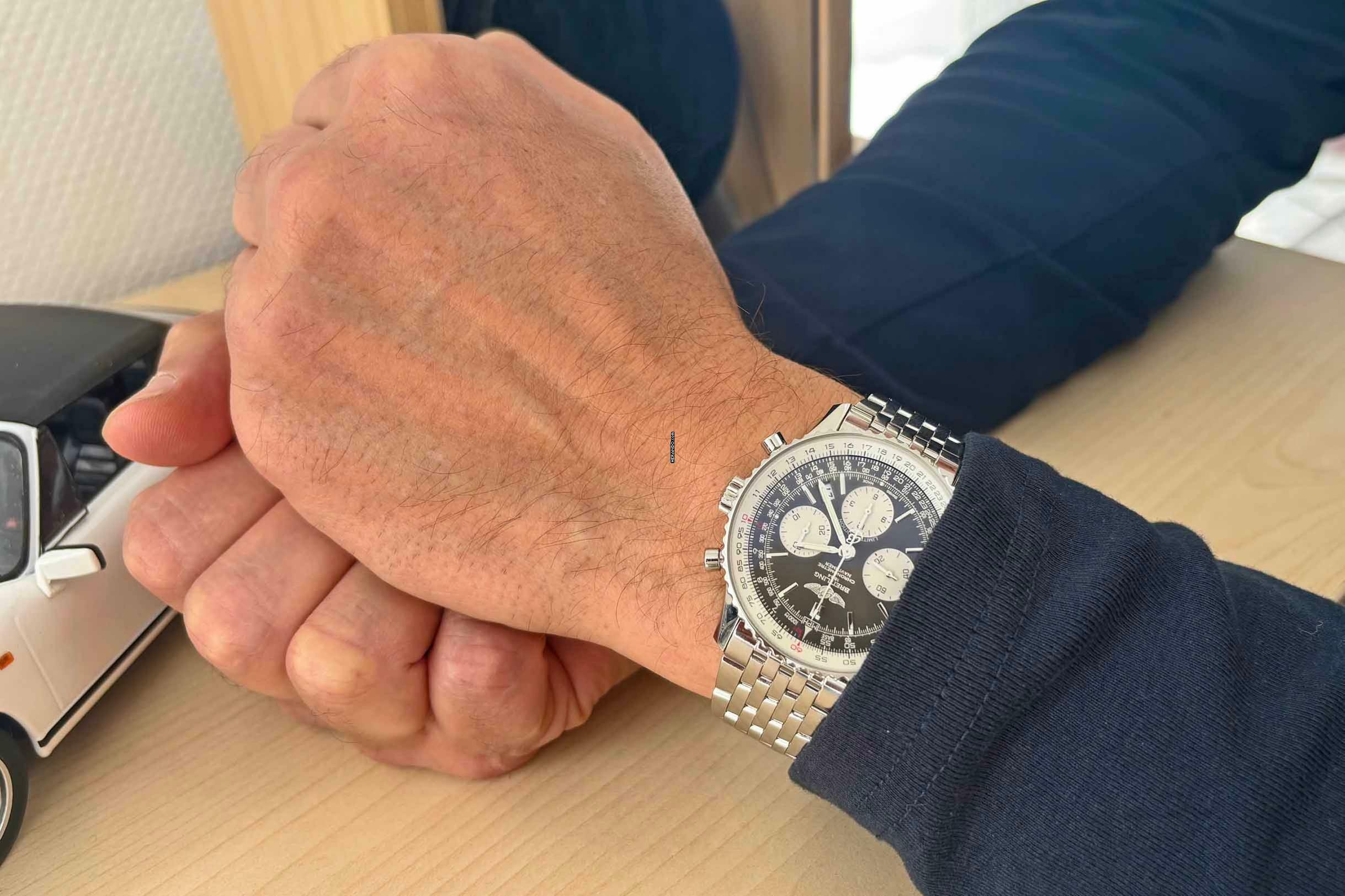 Thumbnail von Breitling Navitimer 1 B01 Chronograph Grey Dial Japan Edition Nr. 09/100 Fullset