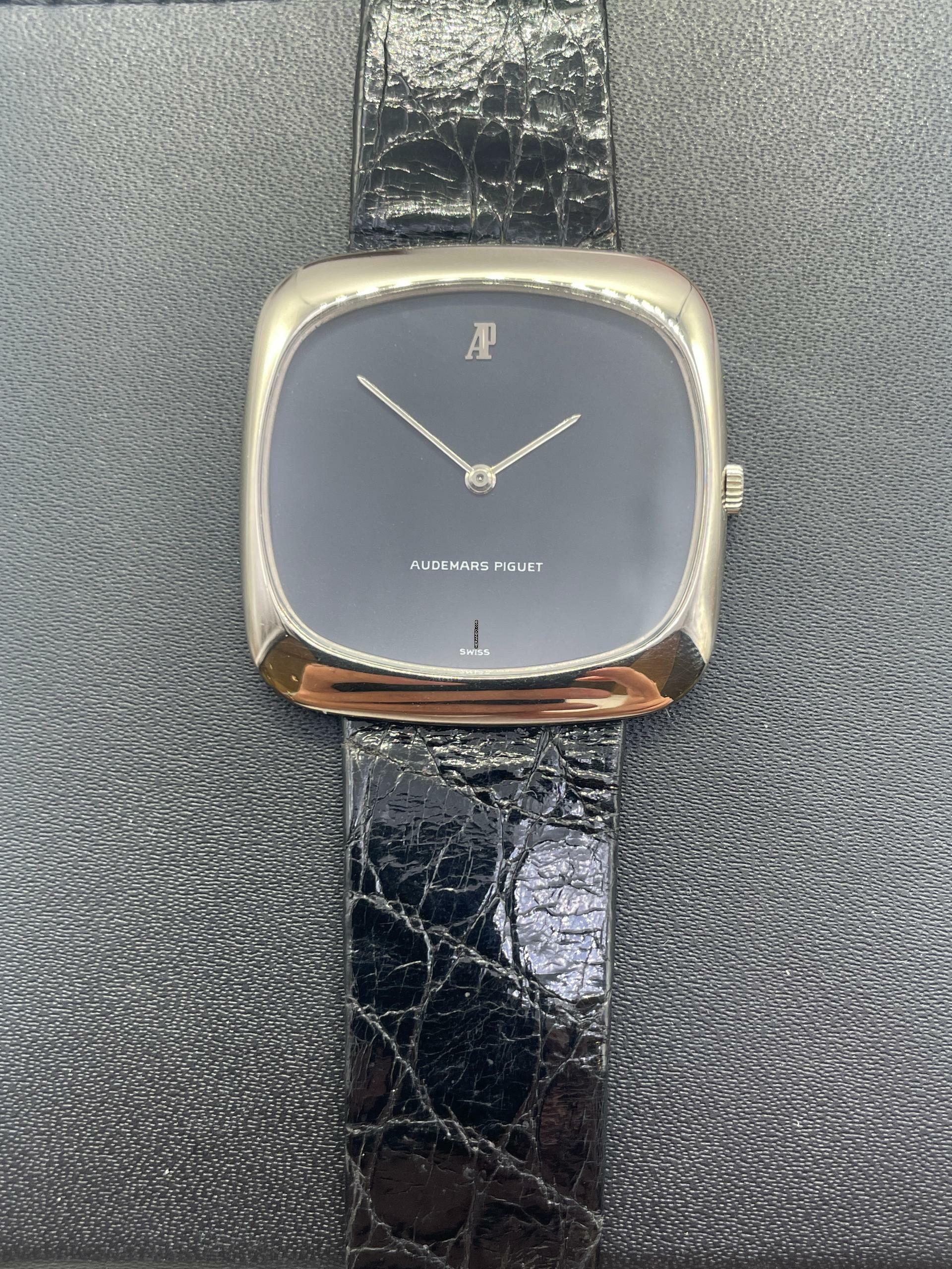  Audemars Piguet TV SCREEN (JUMBO) RARE - top condition 34x34mm (Handwinding) 18 Kt. Whitegold 