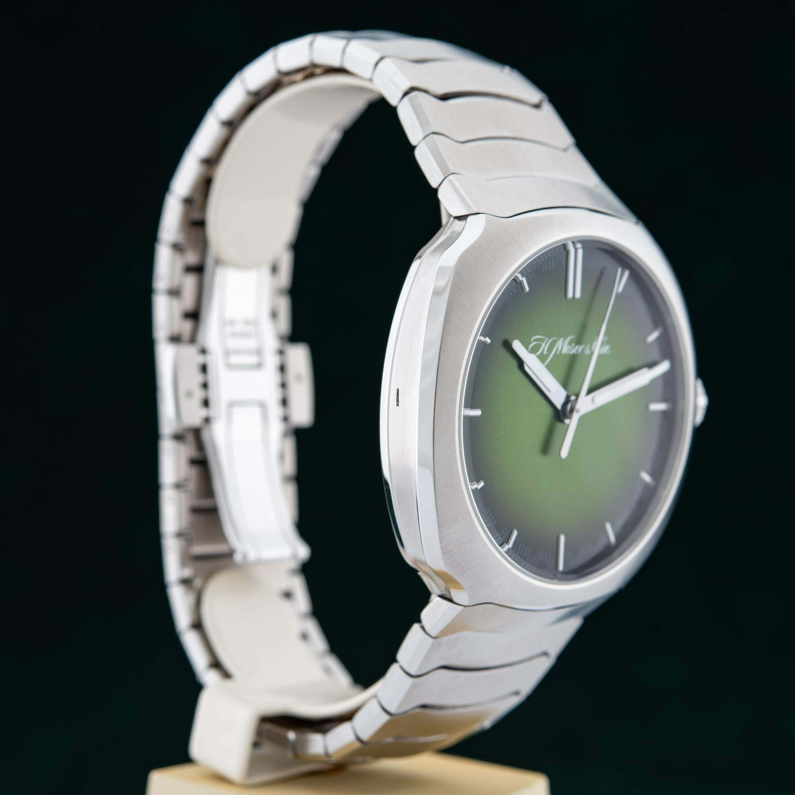 Thumbnail von H.Moser & Cie. H. Moser & Cie. Streamliner Centre Seconds Matrix Green Fumé 6200-1200 Automatic Full Set Streamliner Centre Seconds Matrix Green Automatic Edelstahl