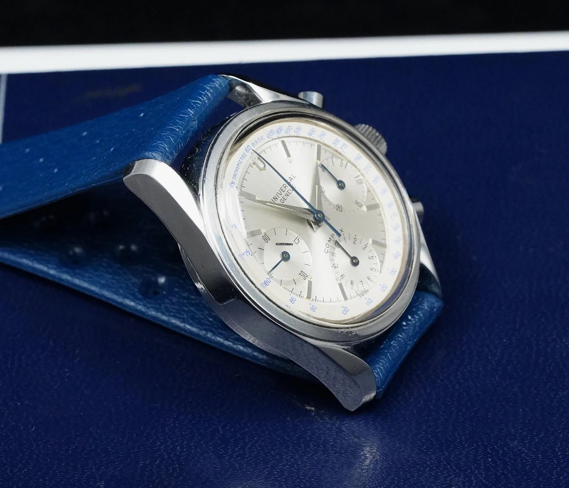 Thumbnail von Universal Genève Compax VALJOUX 72 SOLEIL DIAL NINA CASE RARE VINTAGE