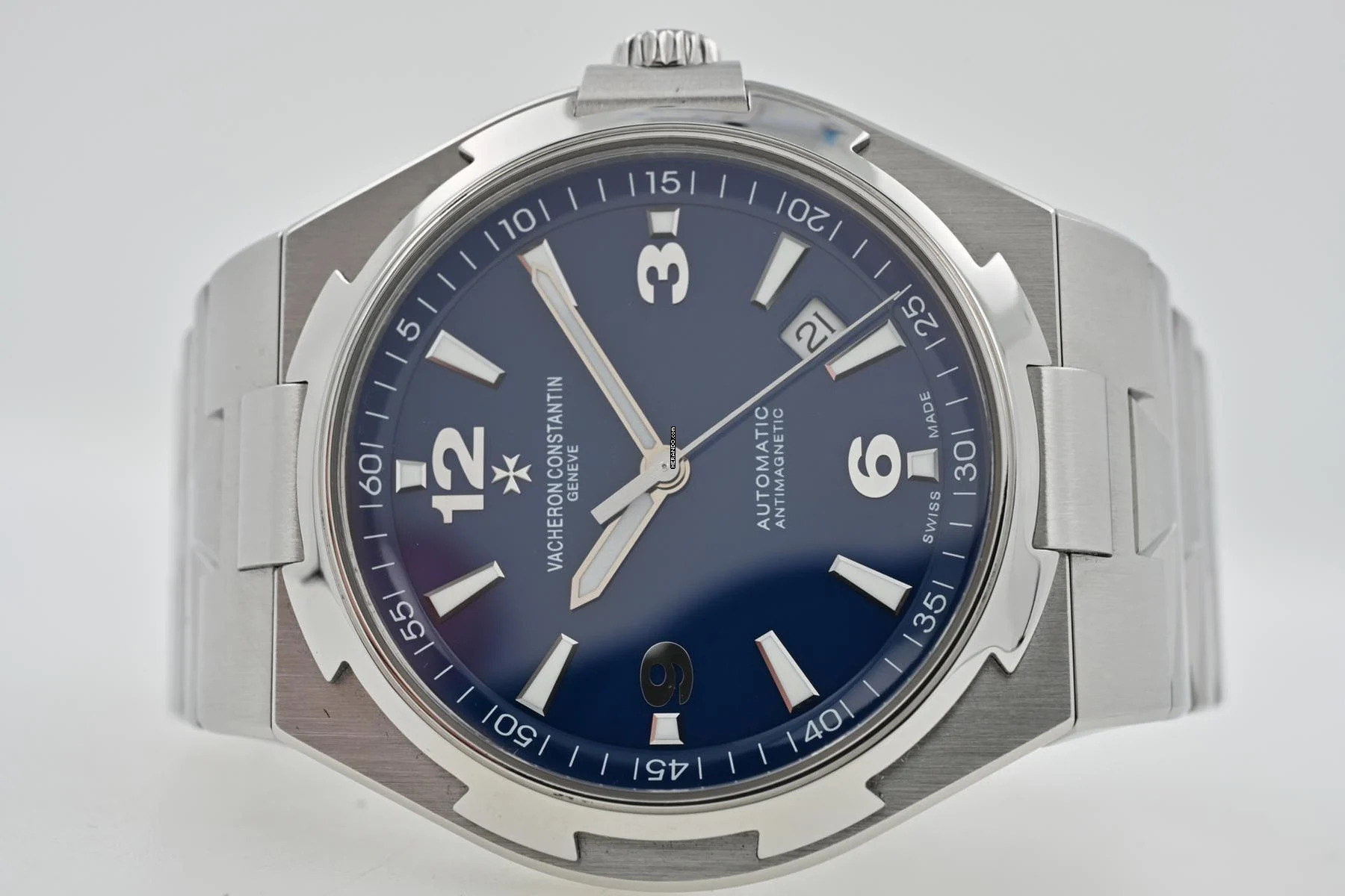 Thumbnail von Vacheron Constantin Overseas Limited Blue Dial Bracelet Rubber Leather 350pcs 47040/000A-9008