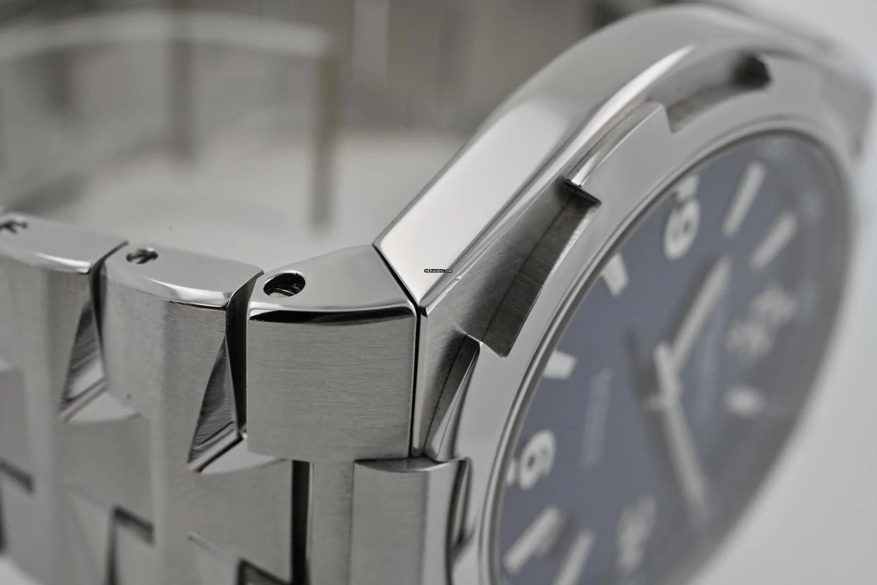 Thumbnail von Vacheron Constantin Overseas Limited Blue Dial Bracelet Rubber Leather 350pcs 47040/000A-9008