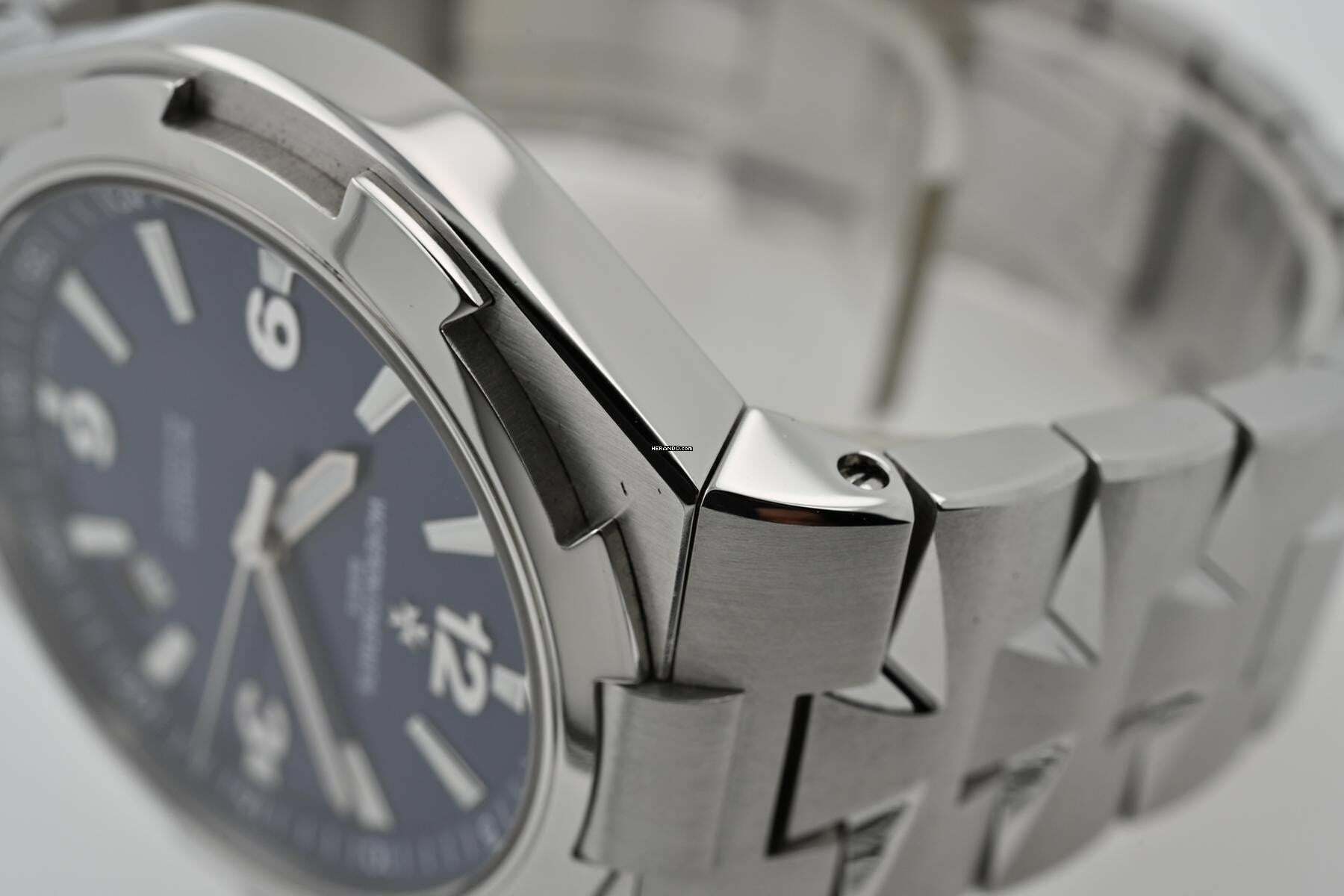 Thumbnail von Vacheron Constantin Overseas Limited Blue Dial Bracelet Rubber Leather 350pcs 47040/000A-9008