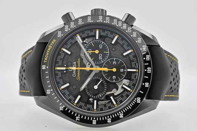  Omega Speedmaster Moonwatch Dark Side of the Moon Apollo 8 31192443001001 