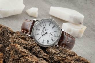 Thumbnail von Patek Philippe Calatrava 18K Weissgold Handaufzug Ref. 7119/1 Klassiker