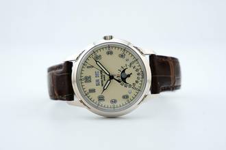Thumbnail von Patek Philippe Perpetual Calendar White Gold - Ivory Dial - With Papers - 5320G-001 2019