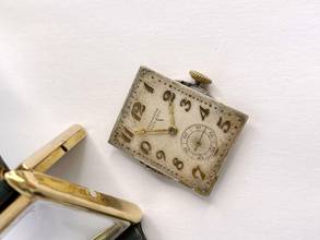 Thumbnail von Movado Serviced Vintage Chronometer Chronometre Tank Solid Gold Breguet-Numbered Dial