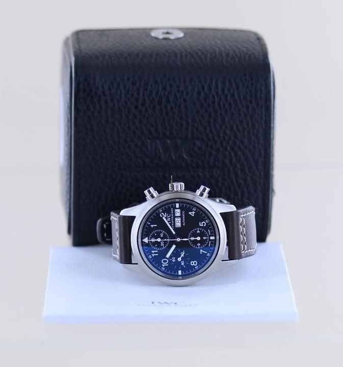  IWC Fliegeruhr Chronograph Der Fliegerchronograph schwarz Day Date black Pilot Klassiker 