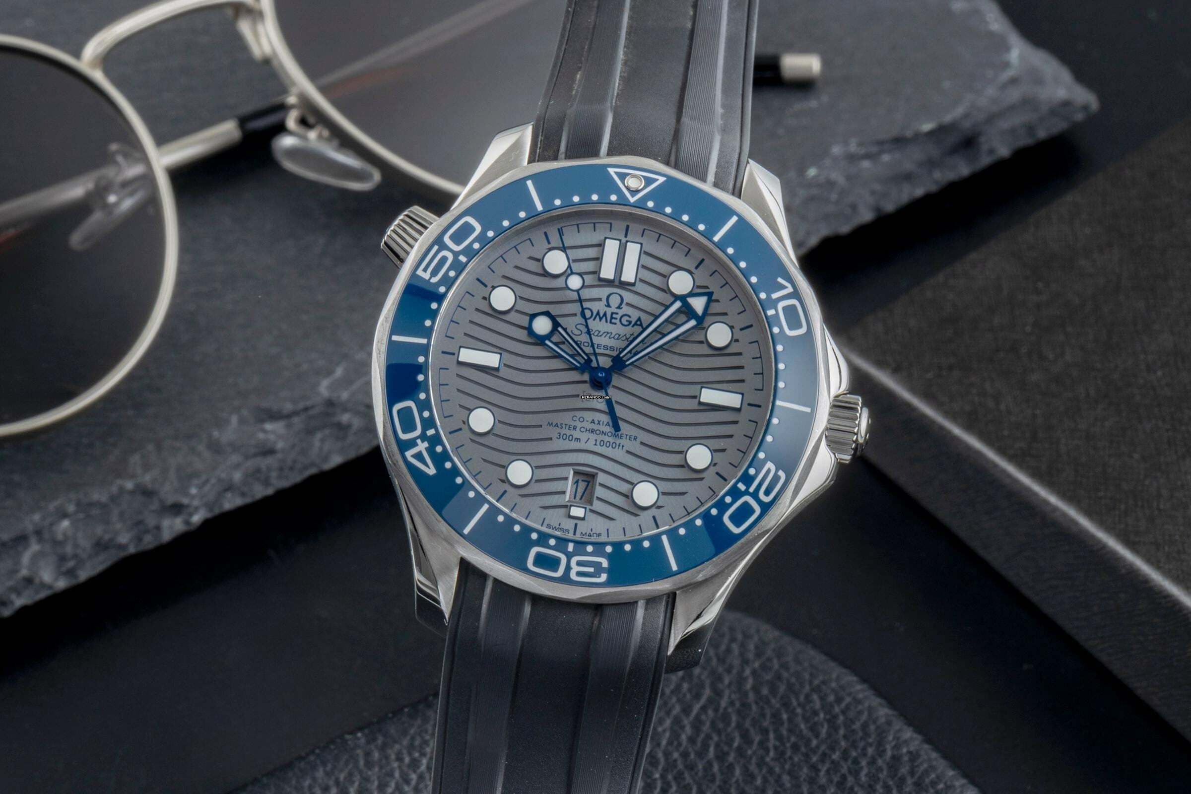  Omega Seamaster Diver 300 M Stahl Automatik Herrenuhr 210.32.42.20.06.001 B&P 