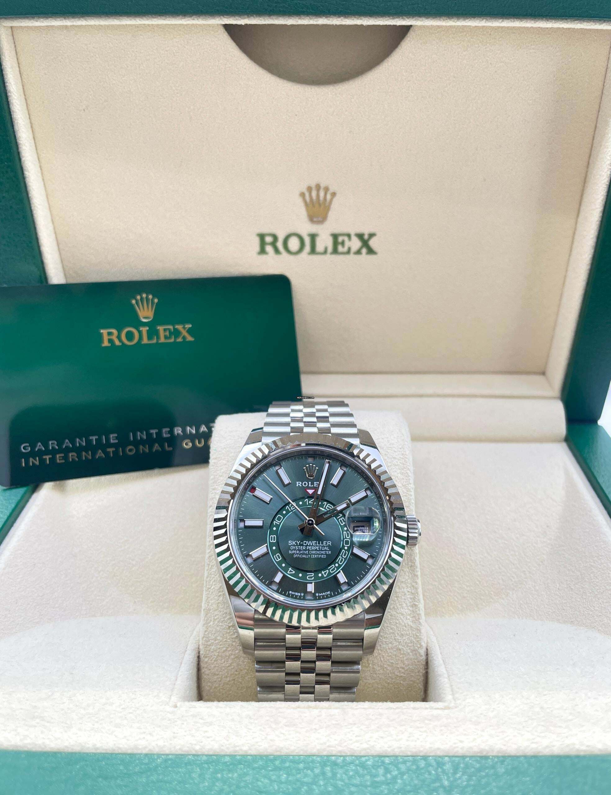Thumbnail von Rolex Sky-Dweller GREEN JUBILEE WITH BOX AND PAPERS NEW year:2023