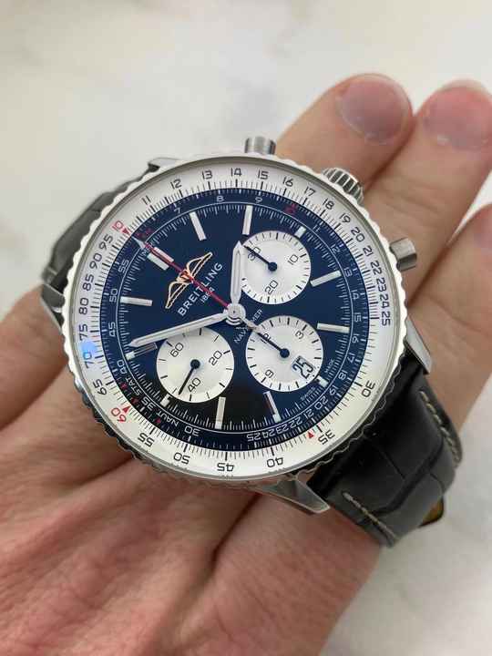  Breitling Navitimer B01 Chronograph 43 Box + Papiere / super Zustand 