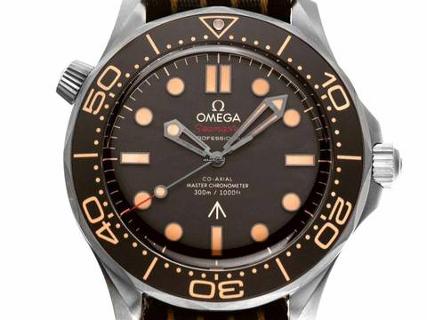  Omega Seamaster Diver 300 M 007 Edition Ref.210.92.42.20.01.001 2026 Full Set Ungetragen Seamaster Diver 300m 007 Edition Titan 