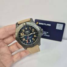 Thumbnail von Breitling Avenger Night Mission GMT DLC Titanium 45mm Automático Completo