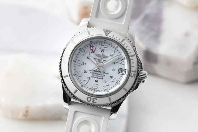  Breitling Superocean II 36 White Automatik Medium Size Ref. A17312D2/A775 B&P 