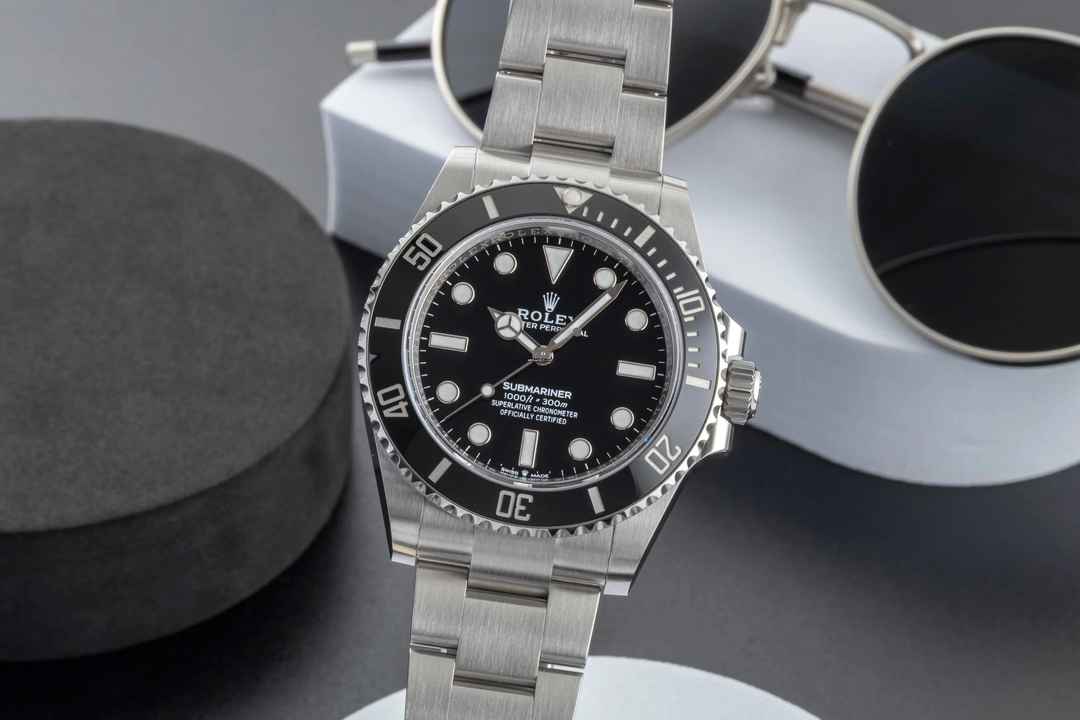  Rolex Submariner (No Date) Edelstahl Automatik Herrenuhr Ref. 124060 B&P 2023 