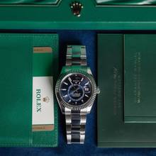Thumbnail von Rolex Sky-Dweller Full Set 2017