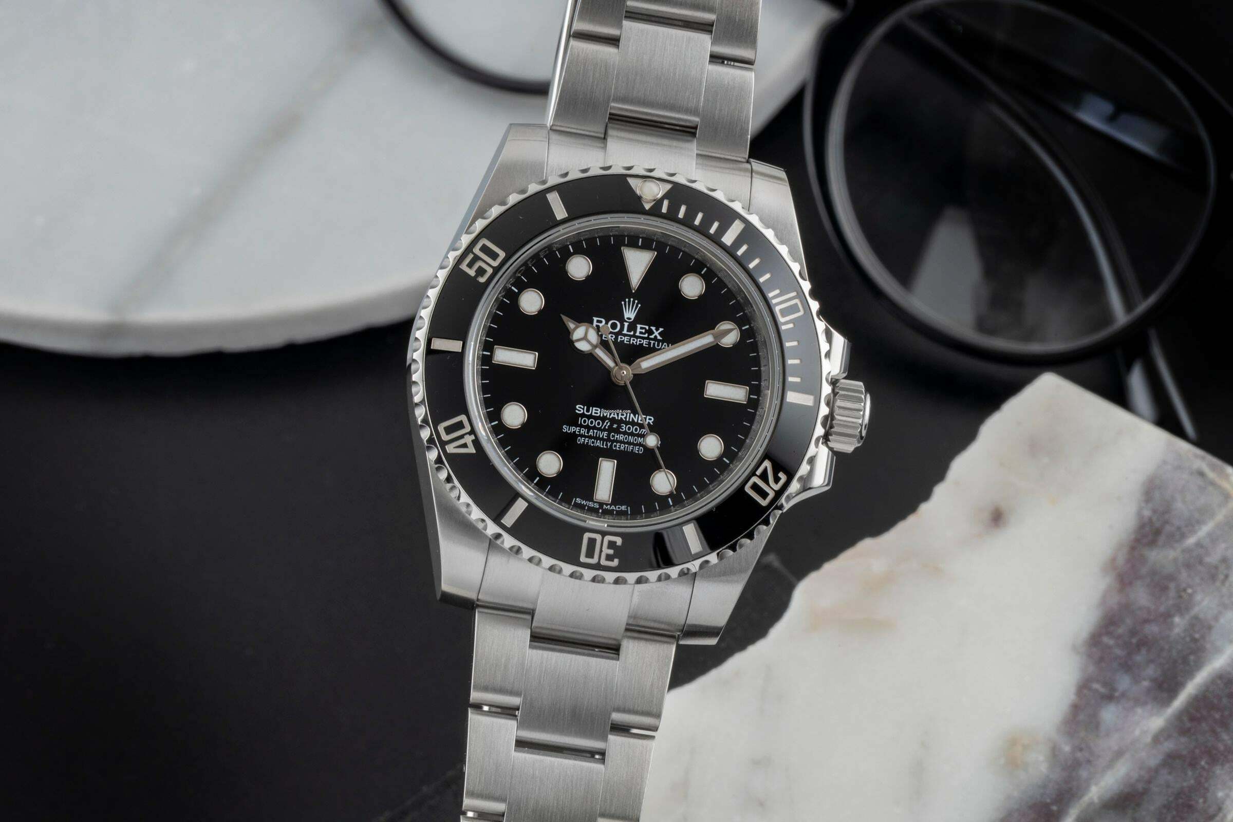  Rolex Submariner (No Date) Stahl Automatik Herrenuhr Ref. 114060 Box 