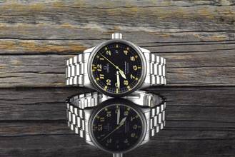 Thumbnail von Omega Genève Dynamic Automatic Black Tritium 5200.50 Vintage Military