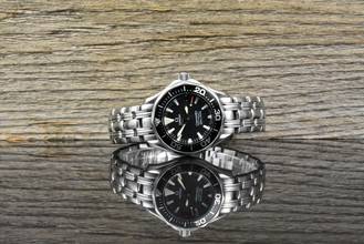 Thumbnail von Omega Seamaster Diver 300 M Quarz Lady 2282.50 Black Dial - Vintage