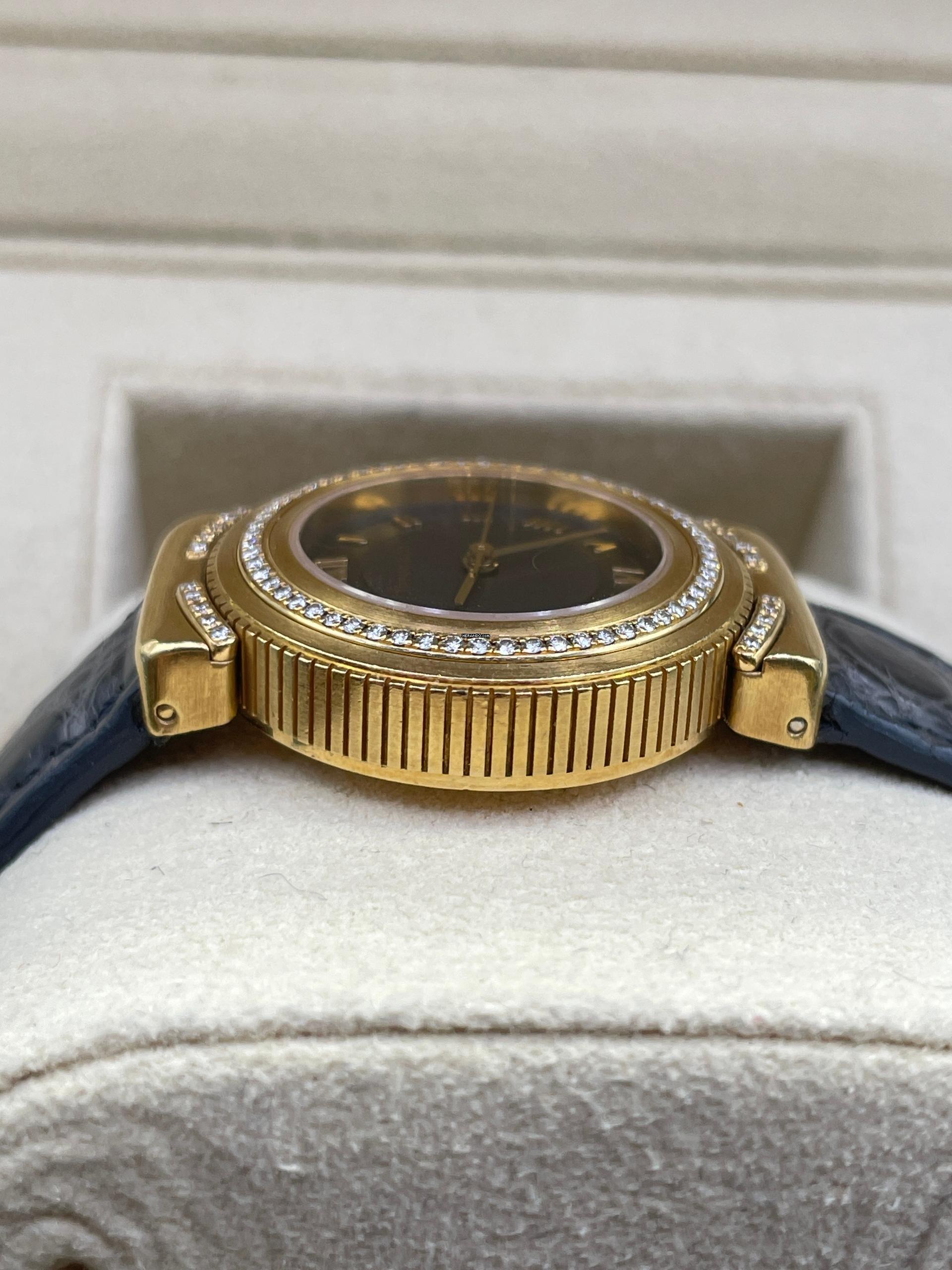 Thumbnail von Tiffany & Co Intaglio Fullgold 18Kt with Diamonds setting watch only