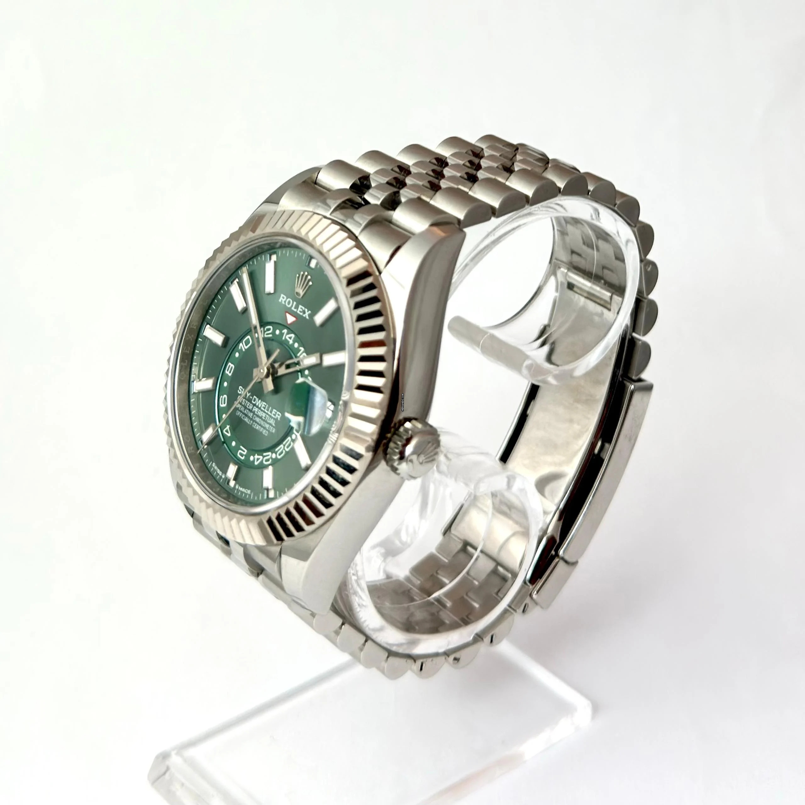 Thumbnail von Rolex Sky-Dweller green Dial LC100 2024