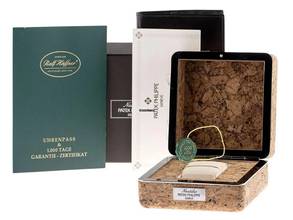 Thumbnail von Patek Philippe Nautilus 40th Anniversary Ref.5976/1G-001 2017 Full Set Original unpoliert Nautilus 40th Anniversary Diamanten 18kt Weißgold 303g