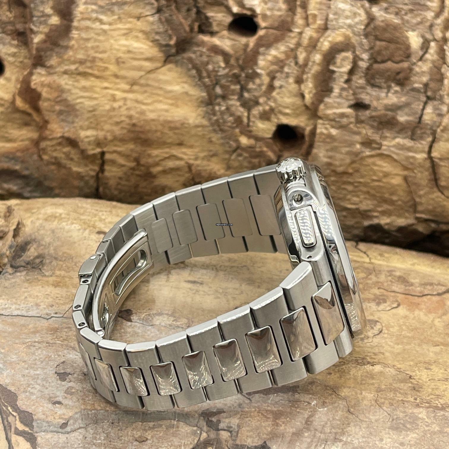 Thumbnail von Patek Philippe Nautilus Nautilus Chronograph - FULLSET 2009 - Ref. 5980/1A-001